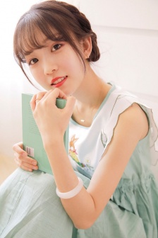 古堡女仆的服务在线观看